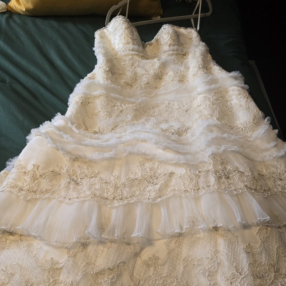 Wedding Gown/ Quinceanera Dress-Ivory Size 14